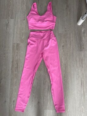 ZYIA Bubblegum Pink High-Waist Leggings with Matching Crop Top - 6-8